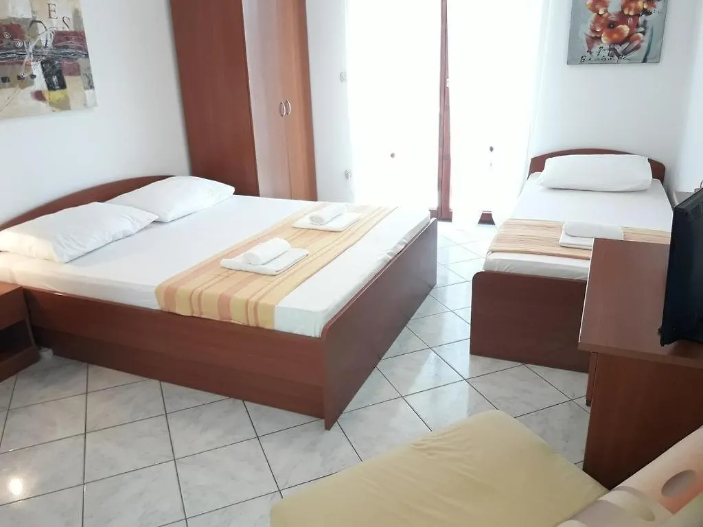 Apartment In Sukosan With Sea View, Terrace, Wi-Fi