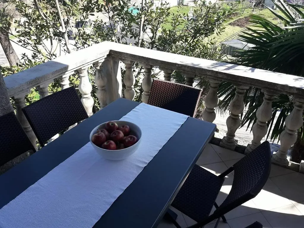 Apartment In Sukosan With Sea View, Terrace, Wi-Fi 0*,  Croatie