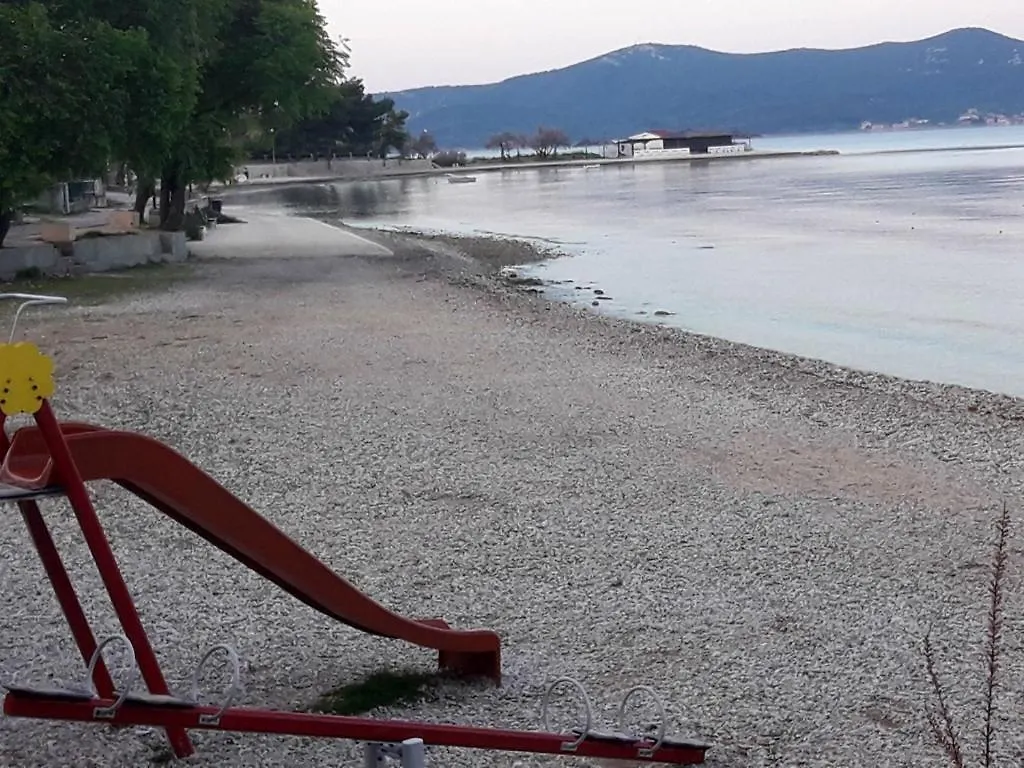 Apartment In Sukosan With Sea View, Terrace, Wi-Fi